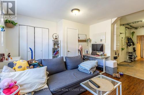 1552 Bathurst Street, Toronto, ON - Indoor Photo Showing Living Room
