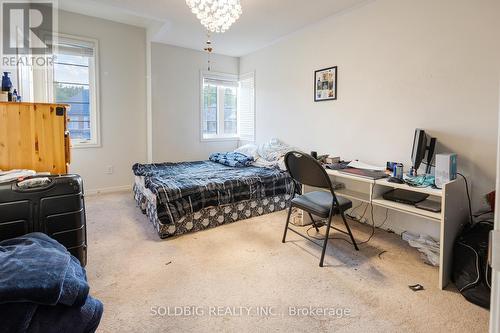 2425 Dress Circle Crescent, Oshawa (Windfields), ON - Indoor Photo Showing Bedroom