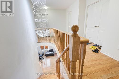 2425 Dress Circle Crescent, Oshawa, ON - Indoor Photo Showing Other Room