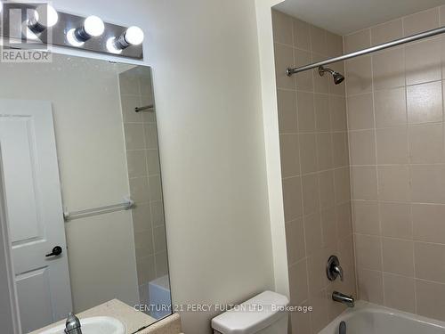 223 - 7400 Markham Road, Markham, ON - Indoor Photo Showing Bathroom