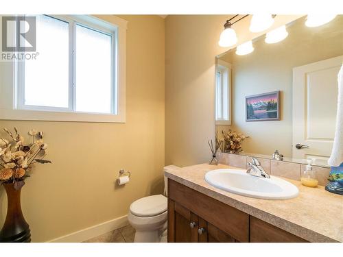 1581 20Th Street Ne Unit# 37, Salmon Arm, BC - Indoor Photo Showing Bathroom