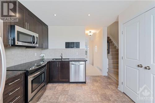 2623 Longfields Road, Ottawa, ON - Indoor Photo Showing Kitchen With Stainless Steel Kitchen With Upgraded Kitchen