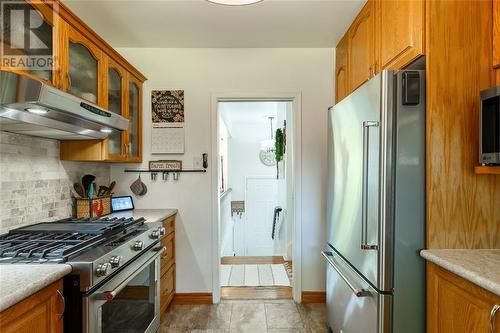 1080 Bel Aire Drive, Sarnia, ON - Indoor Photo Showing Kitchen