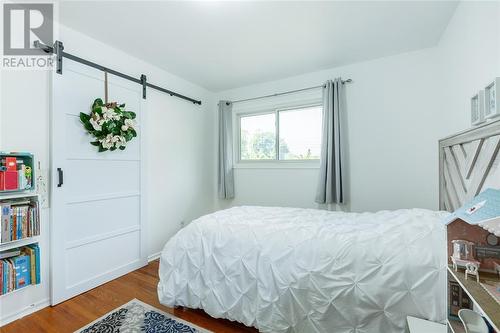 1080 Bel Aire Drive, Sarnia, ON - Indoor Photo Showing Bedroom