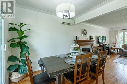1080 Bel Aire Drive, Sarnia, ON - Indoor Photo Showing Dining Room