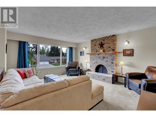 2650 Ridgeview Drive, Prince George, BC - Indoor Photo Showing Living Room With Fireplace