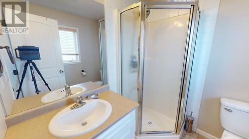 8728 113 A Avenue, Fort St. John, BC - Indoor Photo Showing Bathroom
