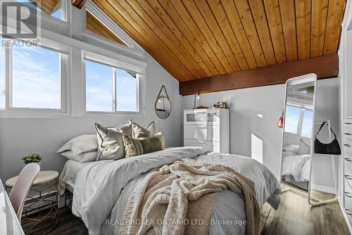 193 Snug Harbour Road, Kawartha Lakes, ON - Indoor Photo Showing Bedroom
