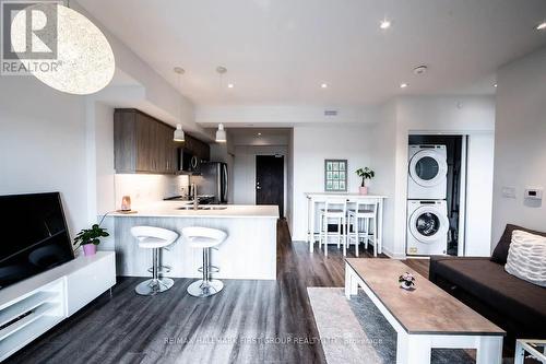 411 - 16 Markle Crescent, Hamilton, ON - Indoor Photo Showing Kitchen