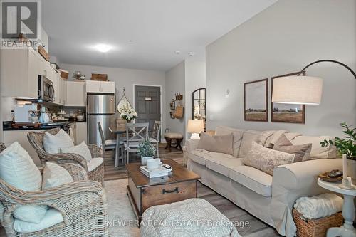 309 - 501 Frontenac Street, Kingston, ON - Indoor Photo Showing Living Room