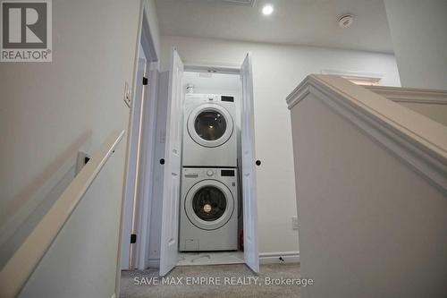 20 King Street, Fort Erie, ON - Indoor Photo Showing Laundry Room