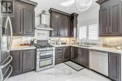 1409 Lormel Gate Avenue, Innisfil, ON - Indoor Photo Showing Kitchen With Double Sink