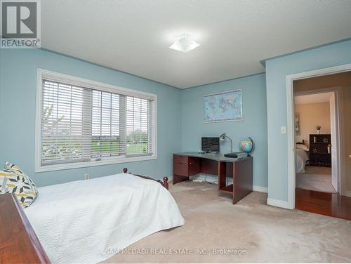 4903 Sebastian Drive, Mississauga, ON - Indoor Photo Showing Bedroom