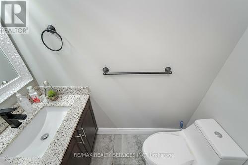 3524 Croatia Drive, Mississauga, ON - Indoor Photo Showing Bathroom