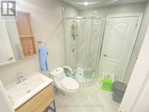 9 Penlea Gate, Brampton, ON - Indoor Photo Showing Bathroom