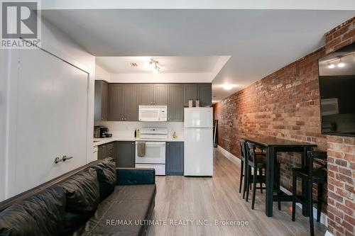 178 Rosemount Avenue, Toronto, ON - Indoor Photo Showing Kitchen
