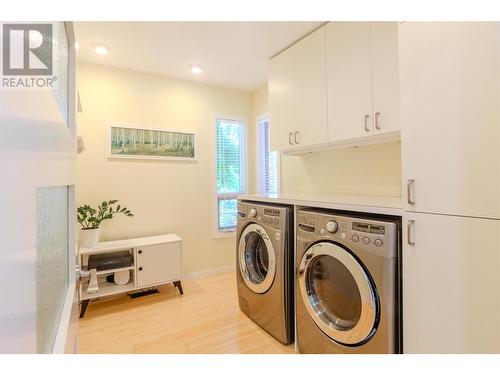 5086 Weiss Court, Kelowna, BC - Indoor Photo Showing Laundry Room