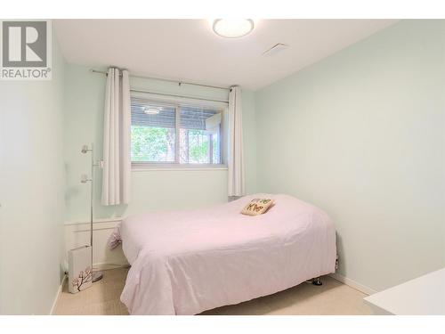 5086 Weiss Court, Kelowna, BC - Indoor Photo Showing Bedroom