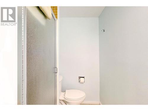 5086 Weiss Court, Kelowna, BC - Indoor Photo Showing Bathroom