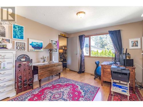 2083 Manuel Road, West Kelowna, BC - Indoor Photo Showing Bedroom