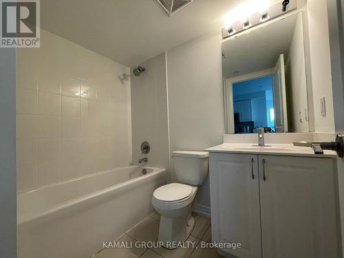 205 - 741 Sheppard Avenue W, Toronto, ON - Indoor Photo Showing Bathroom