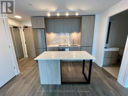 1604 - 130 River Street, Toronto, ON - Indoor Photo Showing Kitchen