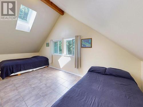 2847 Brian'S Way, Savary Island, BC - Indoor Photo Showing Bedroom