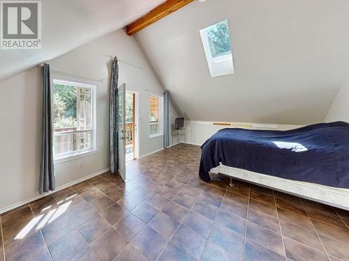 2847 Brian'S Way, Savary Island, BC - Indoor Photo Showing Bedroom