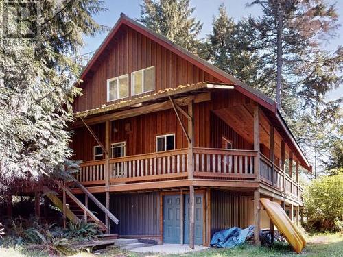 2847 Brian'S Way, Savary Island, BC - Outdoor With Exterior