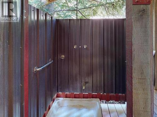 2847 Brian'S Way, Savary Island, BC - Indoor Photo Showing Bathroom