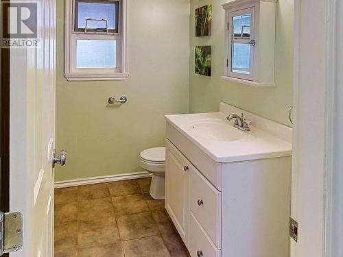 2847 Brian'S Way, Savary Island, BC - Indoor Photo Showing Bathroom