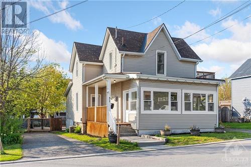 31 Herriott Street, Carleton Place, ON - Outdoor With Facade