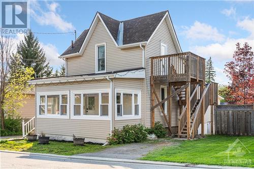 31 Herriott Street, Carleton Place, ON - Outdoor With Facade