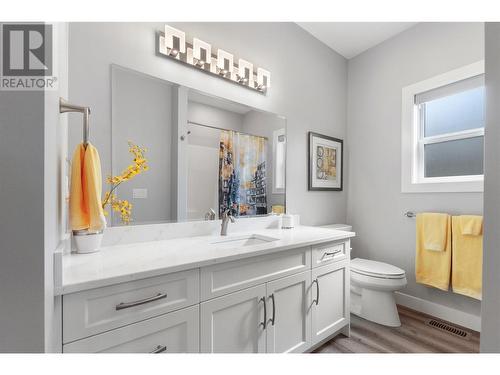 3357 Ironwood Drive, West Kelowna, BC - Indoor Photo Showing Bathroom
