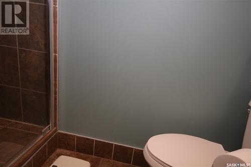 274 Cartier Crescent, Saskatoon, SK - Indoor Photo Showing Bathroom
