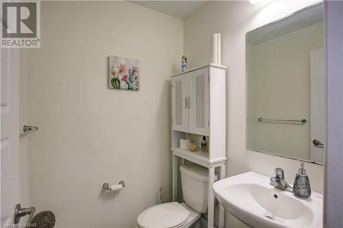 237 Shady Glen Crescent, Kitchener, ON - Indoor Photo Showing Bathroom