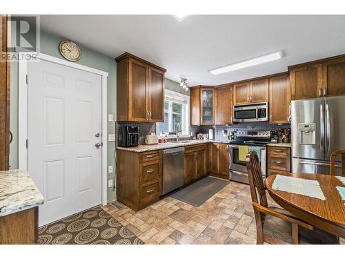 8758 Holding Road Unit# 17, Adams Lake, BC - Indoor Photo Showing Kitchen