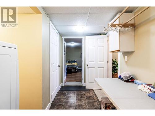 8758 Holding Road Unit# 17, Adams Lake, BC - Indoor