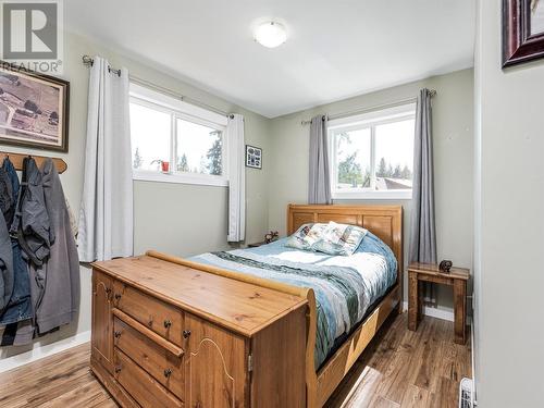 99 Elk Street, Vernon, BC - Indoor Photo Showing Bedroom