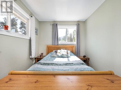 99 Elk Street, Vernon, BC - Indoor Photo Showing Bedroom