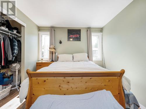 99 Elk Street, Vernon, BC - Indoor Photo Showing Bedroom