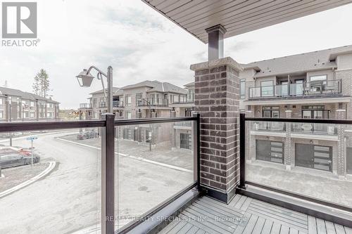 2 Emmas Way, Whitby, ON - Outdoor