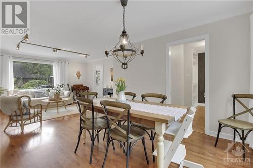13 Bedford Crescent, Ottawa, ON - Indoor Photo Showing Dining Room