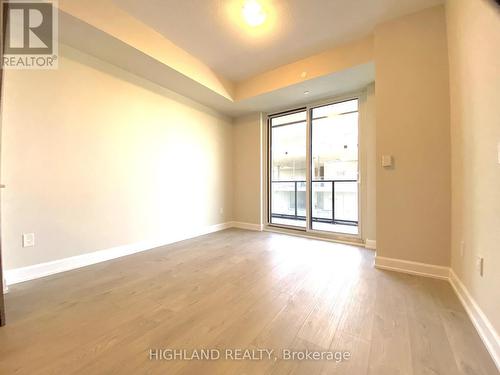 815 - 3220 William Coltson Avenue, Oakville, ON - Indoor Photo Showing Other Room