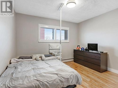 304 - 10 Woodman Drive S, Hamilton, ON - Indoor Photo Showing Bedroom