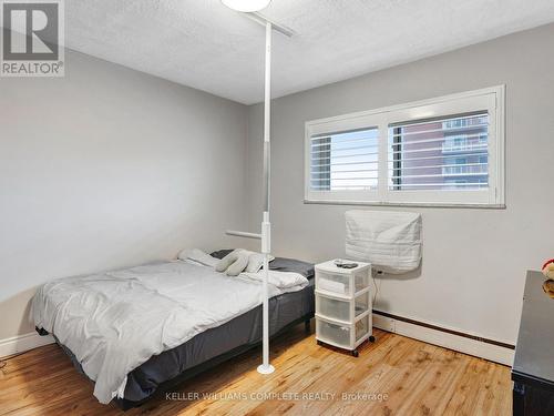 304 - 10 Woodman Drive S, Hamilton, ON - Indoor Photo Showing Bedroom