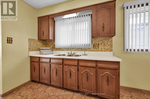79 Eastbury Drive, Hamilton, ON - Indoor Photo Showing Kitchen With Double Sink