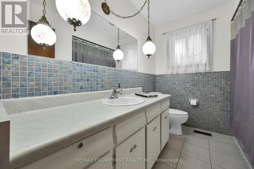 79 Eastbury Drive, Hamilton, ON - Indoor Photo Showing Bathroom