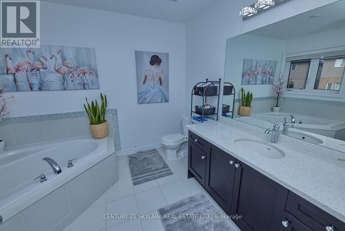 123 Vinton Road, Hamilton, ON - Indoor Photo Showing Bathroom