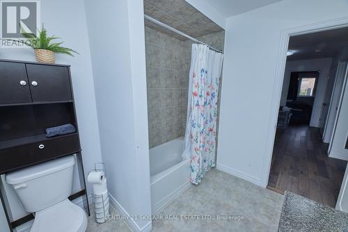 123 Vinton Road, Hamilton, ON - Indoor Photo Showing Bathroom